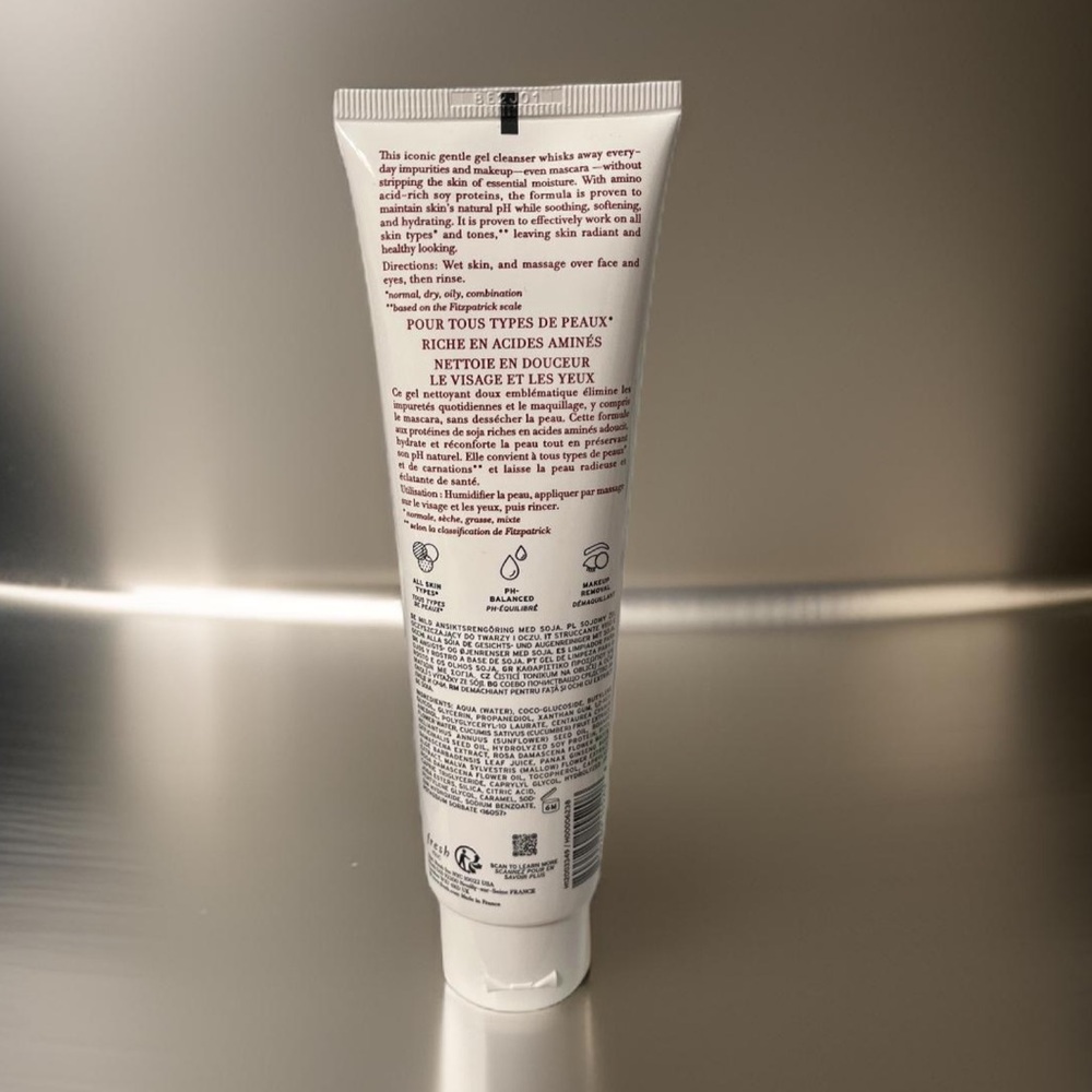 🔥BN FRESH SOY CLEANSER🔥 - Picture 2 of 3